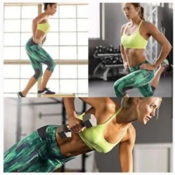 Athleta Green Arrow Be Free Knicker Cropped Capri Size M - Picture 2 of 12